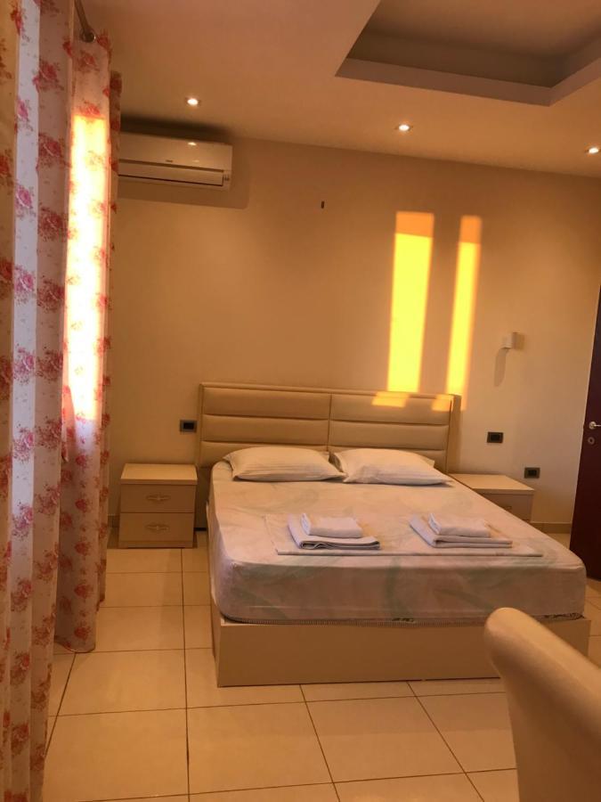 Hotel Sarda Deja's Ford Екстер'єр фото